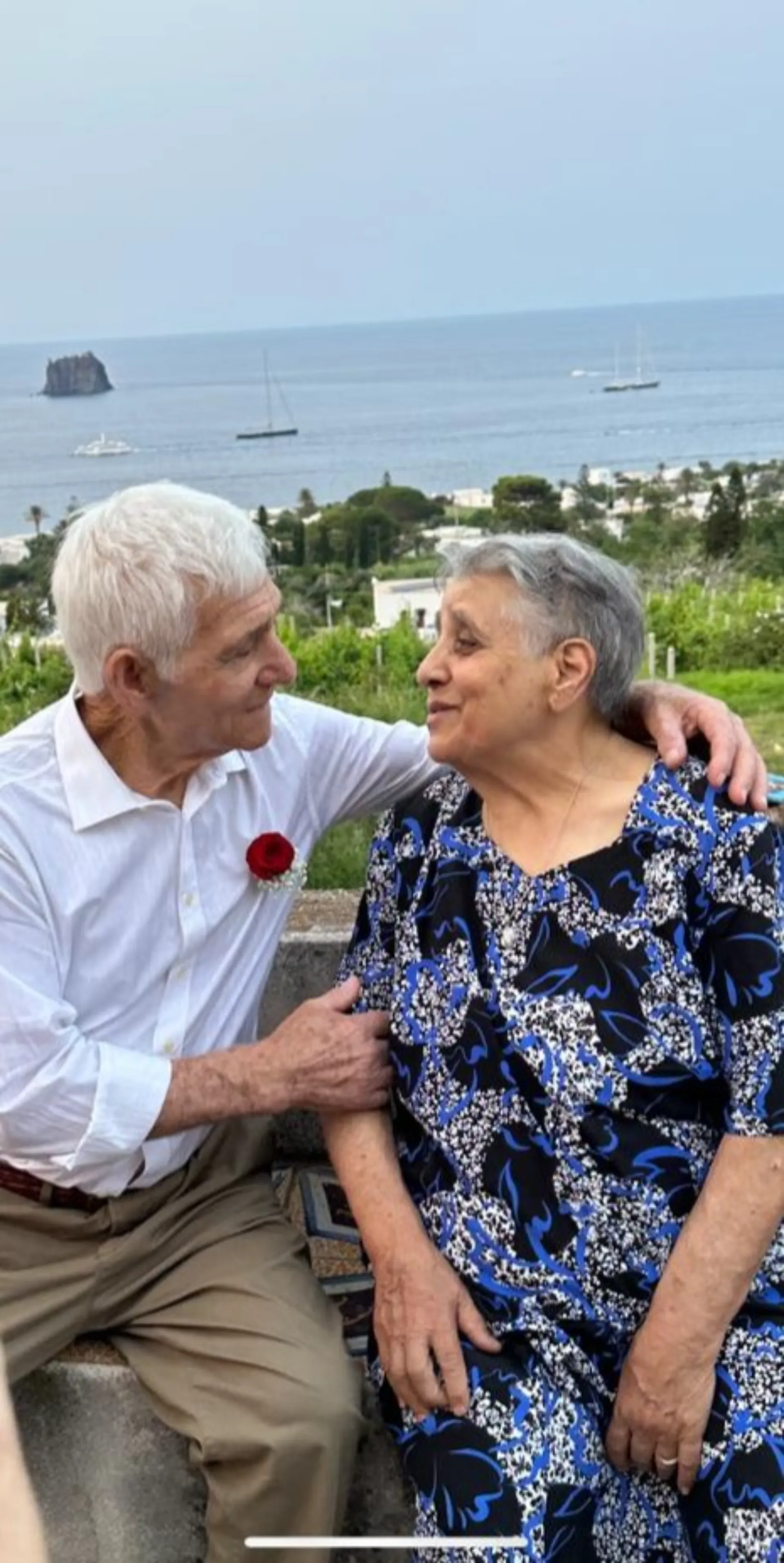 Salvatore Cusolito ed Eugenia Tesoriero, nonni e figure della vigna a Stromboli